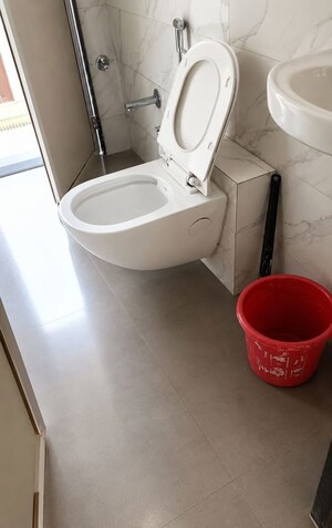 Bathroom in 2 BHK Apartment at Dream Sachinam CHS, Panch Pakhadi – for Sale