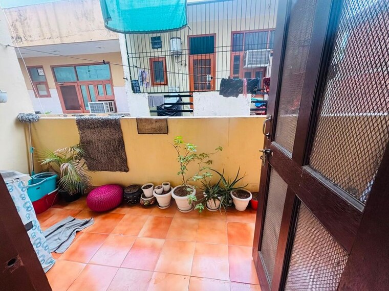 Balcony, sector 40 1 Bedroom 650 Sq.Ft. Independent House In Sector 40 Gurgaon 10640030