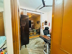 Room in 1 BHK Independent House at Sector 40 – for Rent