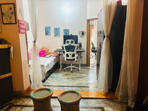 Room in 1 BHK Independent House at Sector 40 – for Rent