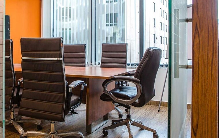Team Area, super corridor Commercial Office Space 1200 Sq.Ft. In Super Corridor Indore 10640064
