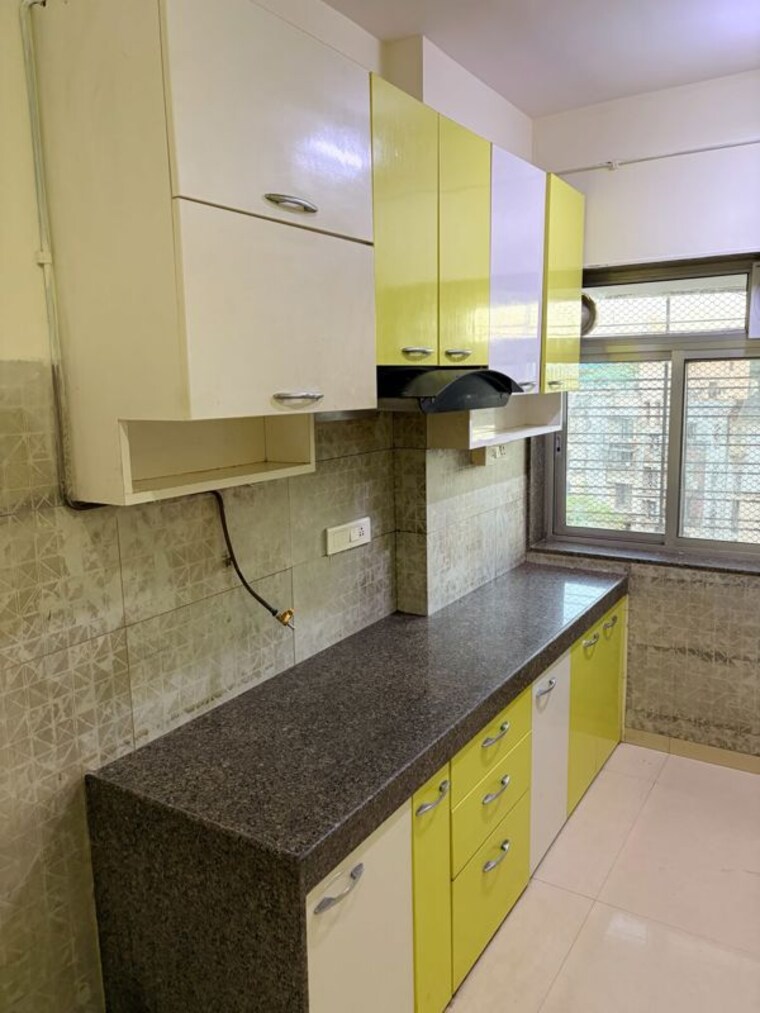 Kitchen, kalpataru-hills-phase-ii 3 Bedroom 1050 Sq.Ft. Apartment In Manpada Thane 10640076