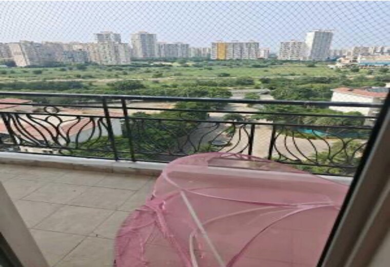 Balcony, dlf-new-town-heights-town-houses 4 Bedroom 2727 Sq.Ft. Apartment In Sector 86 Gurgaon 10640079