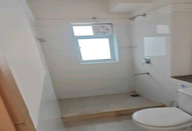 Bathroom, dlf-new-town-heights-town-houses 4 Bedroom 2727 Sq.Ft. Apartment In Sector 86 Gurgaon 10640056
