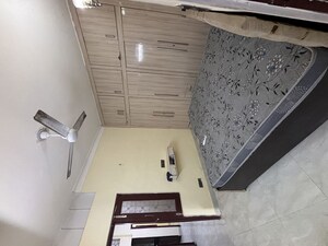 Furnished Amenities in 2 BHK Builder Floor at Lajpat Nagar ii – for Rent