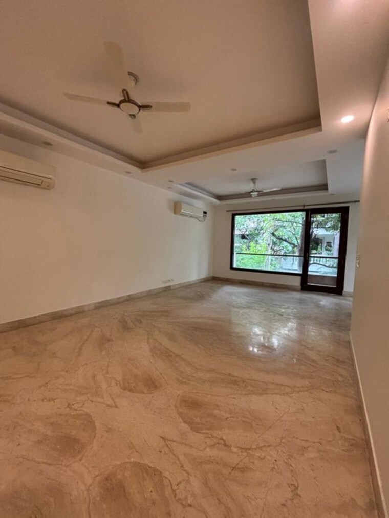 Room, navjeevan vihar 3 Bedroom 2000 Sq.Ft. Builder Floor In Navjeevan Vihar Delhi 10640096