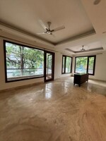 3 BHK + Servant Room 2000 Sq.Ft. Builder Floor in Navjeevan Vihar