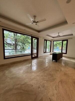 3 BHK Builder Floor For Rent in Navjeevan Vihar