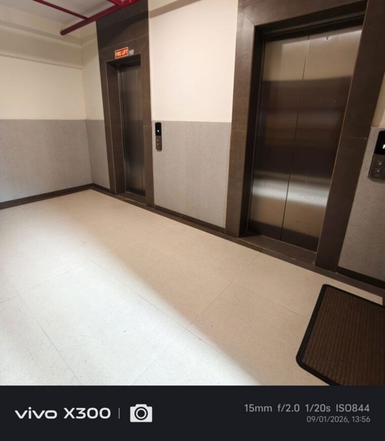 Room, goregaon west 3 Bedroom 1100 Sq.Ft. Apartment In Goregaon West Mumbai 10640103