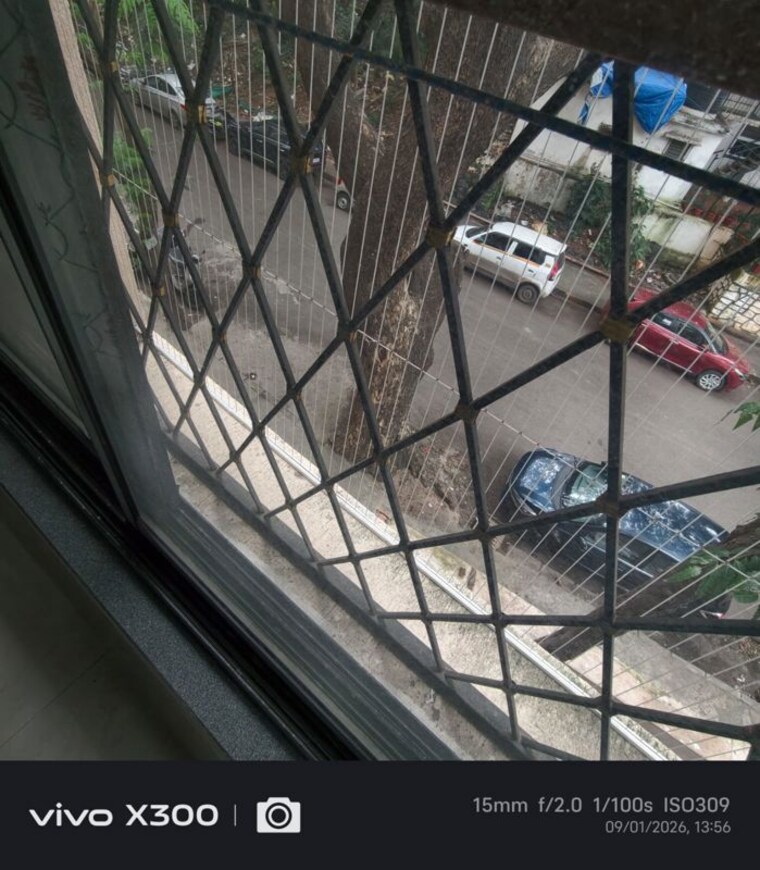 Balcony, goregaon west 3 Bedroom 1100 Sq.Ft. Apartment In Goregaon West Mumbai 10640103