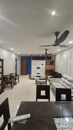 Team Area in 3 BHK Apartment at Happy Valley, Manpada – for Rent