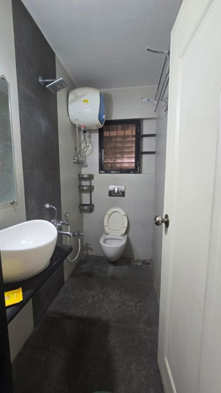 Bathroom, happy-valley 3 Bedroom 1000 Sq.Ft. Apartment In Manpada Thane 10640100