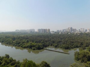 Plot Area in 2.5 BHK Apartment at Rattan Icon, Seawoods Sector 50 – for Rent