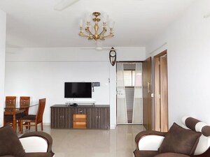 2.5 BHK Apartment For Rent in Rattan Icon, Seawoods Sector 50