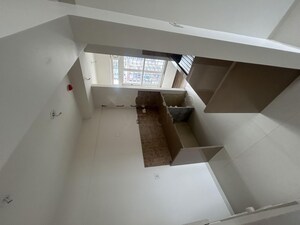 Team Area in 2 BHK Apartment at Kalpataru Vivant, Jogeshwari East – for Rent
