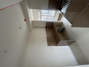 Furnished Amenities in 2 BHK Apartment at Kalpataru Vivant, Jogeshwari East – for Rent
