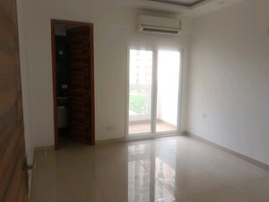 Room in 3 BHK Apartment at Samridhi Luxuriya Avenue, Sector 150 – for Rent