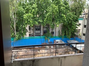 Balcony in 1 BHK Apartment at Lokmanya Colony – for Rent