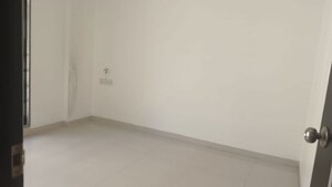 Room in 2 BHK Apartment at Benhur CHS LTD, Andheri West – for Rent