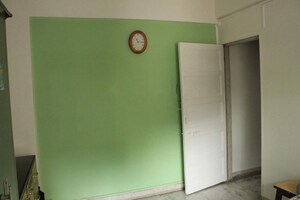 Room in 1 BHK Apartment at Balkrishna Bhavan CHS, Goregaon West – for Rent