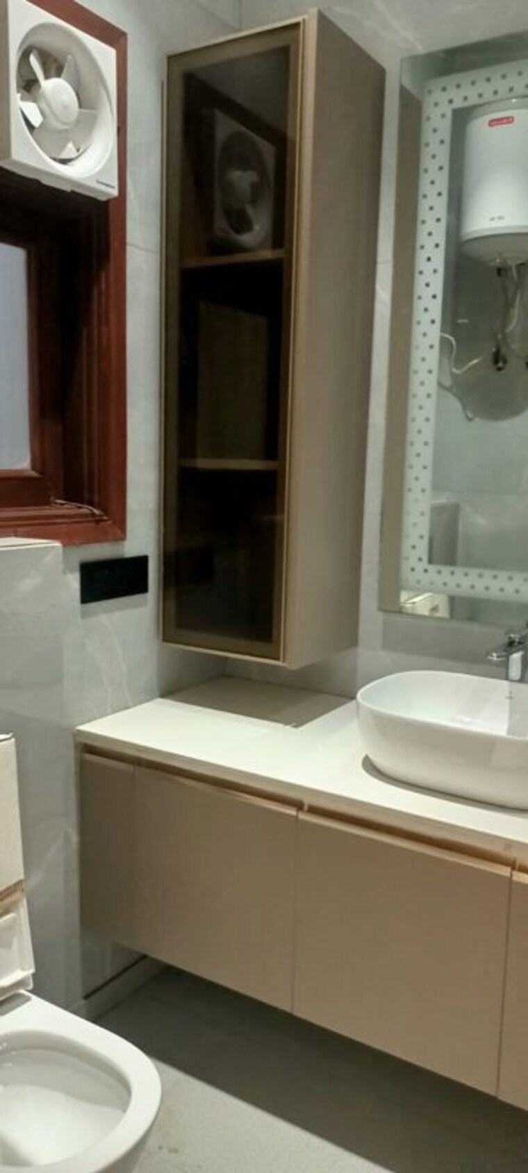 Bathroom, shivalik colony 3 Bedroom 1800 Sq.Ft. Builder Floor In Shivalik Colony Delhi 10640179