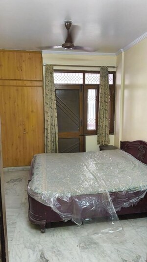 Bedroom in 3 BHK Apartment at Bani Park – for Rent