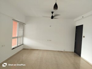 Room in 3 BHK Apartment at Kolte Patil Stargaze, Bavdhan – for Rent