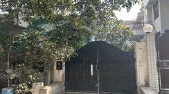 3 BHK + Prayer Room,Servant Room,Extra Room Independent House For Sale in Sector 31