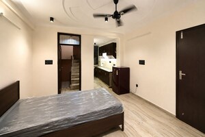1 RK Builder Floor For Sale in Shahdara