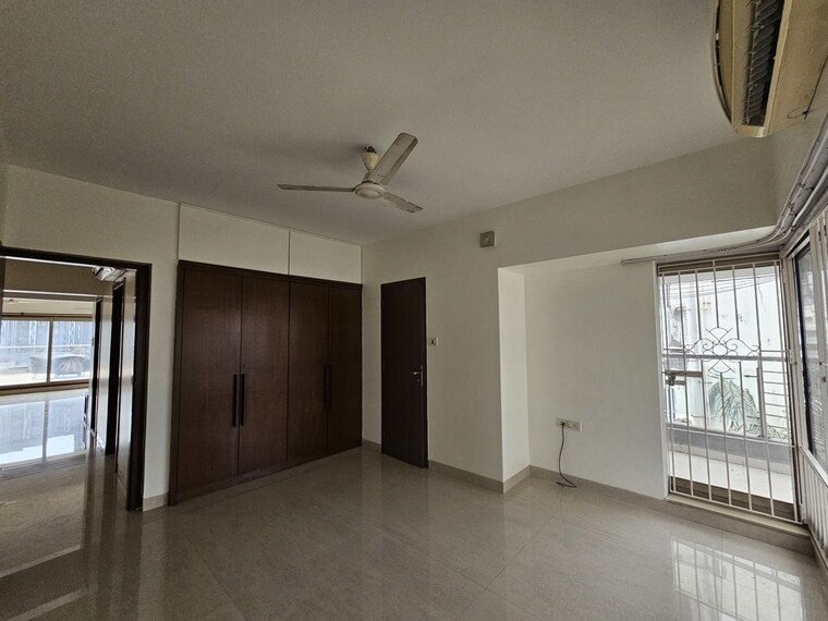 Room, santacruz west 3 Bedroom 1352 Sq.Ft. Apartment In Santacruz West Mumbai 10640176