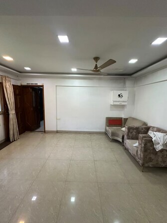 3 BHK Apartment For Rent in Laxman Jhoola Apartment in Andheri West, Mumbai