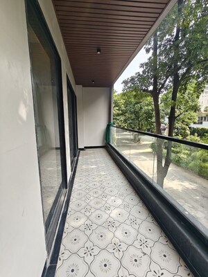 Balcony in 3 BHK Builder Floor at Craft Destination 43, Sector 43 – for Sale