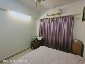 Bedroom in 2 BHK Apartment at Raheja Sherwood, Goregaon East – for Rent