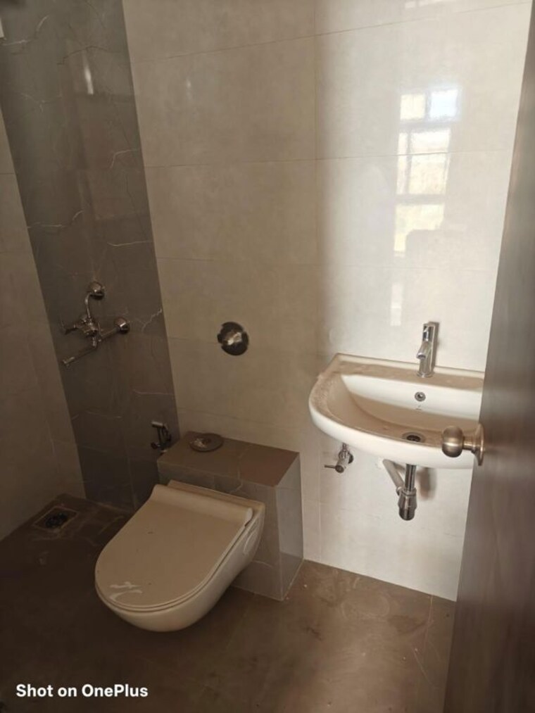 Bathroom, kalpataru-vivant 1 Bedroom 650 Sq.Ft. Apartment In Jogeshwari East Mumbai 10640308
