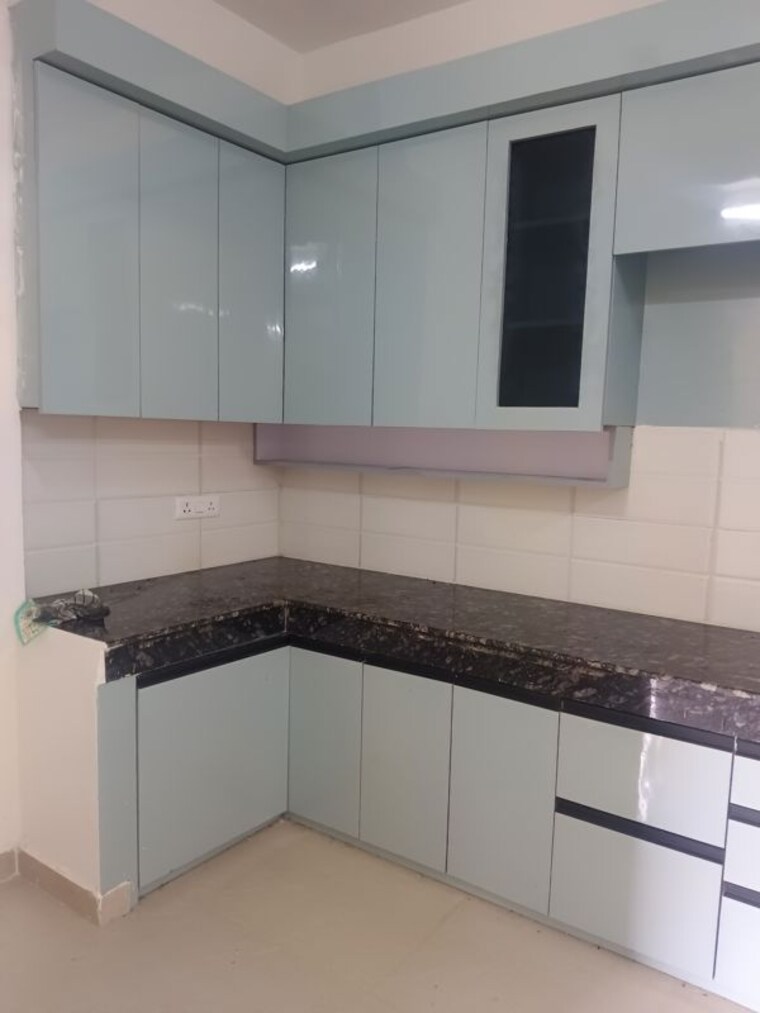Kitchen, shri-radha-aqua-garden 3 Bedroom 1500 Sq.Ft. Apartment In Sector 16b Greater Noida Greater Noida 10640298