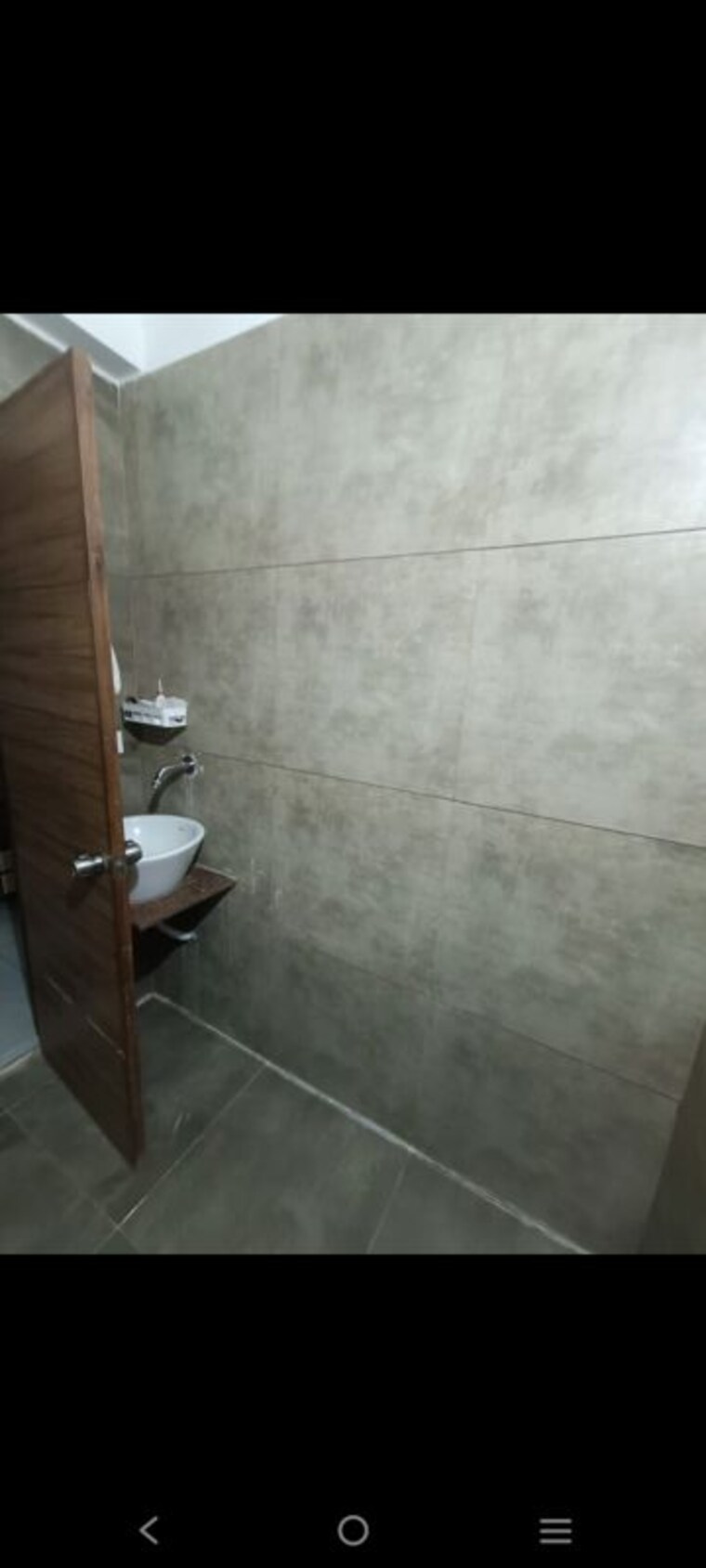 Bathroom, diwali-skyz 3 Bedroom 1450 Sq.Ft. Apartment In Near Vaishno Devi Circle On Sg Highway Ahmedabad 10640320