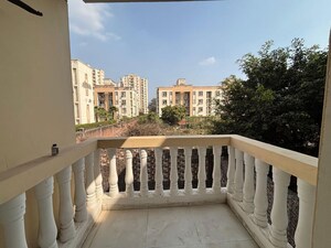 Balcony in 4 BHK Apartment at Ansal Esencia - Sovereign Floors, Sector 67 – for Rent