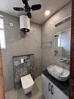 Bathroom in 4 BHK Apartment at Ansal Esencia - Sovereign Floors, Sector 67 – for Rent