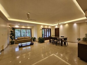 3 BHK Apartment For Rent in Bandra West