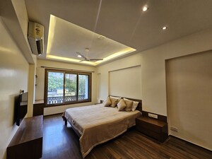 Bedroom in 3 BHK Apartment at Bandra West – for Rent