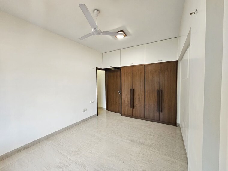 Room, bandra west 3 Bedroom 1450 Sq.Ft. Apartment In Bandra West Mumbai 10640322