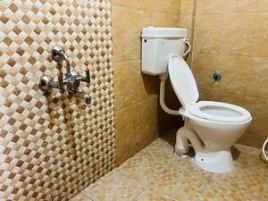 Bathroom in 2 BHK Apartment at Sobha Blossom, Tambaram – for Sale