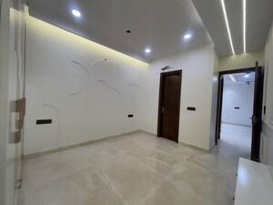 Room in 3 BHK Builder Floor at Rohini Sector 25 – for Sale