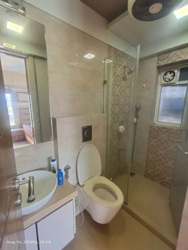 Bathroom, s-raheja-hari-bhavan 3 Bedroom 1000 Sq.Ft. Apartment In Khar West Mumbai 10640377