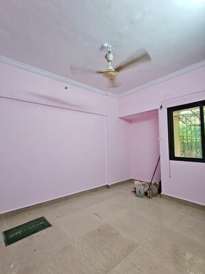 Room in 1 BHK Apartment at Ganesh CHS Kalwa, Kalwa – for Rent