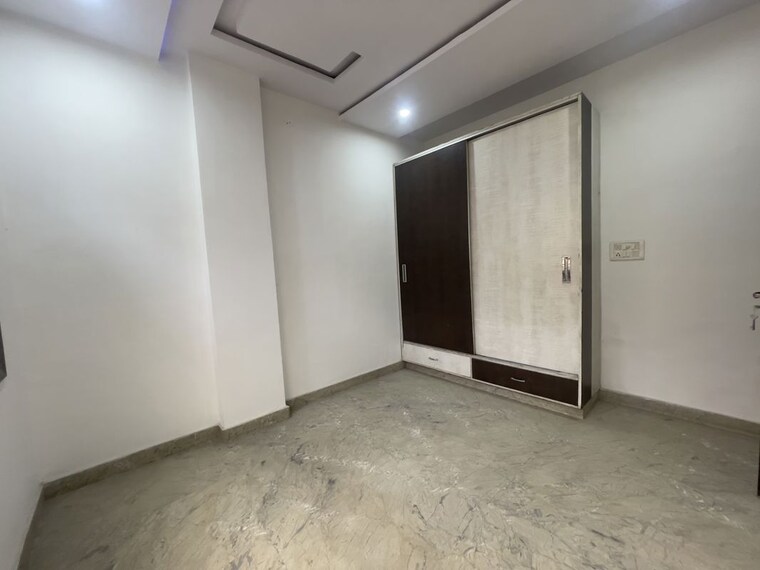 Room, rohini sector 24 2 Bedroom 750 Sq.Ft. Builder Floor In Rohini Sector 24 Delhi 10640394