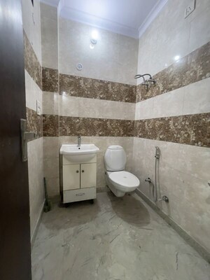 Bathroom in 2 BHK Builder Floor at Rohini Sector 24 – for Rent