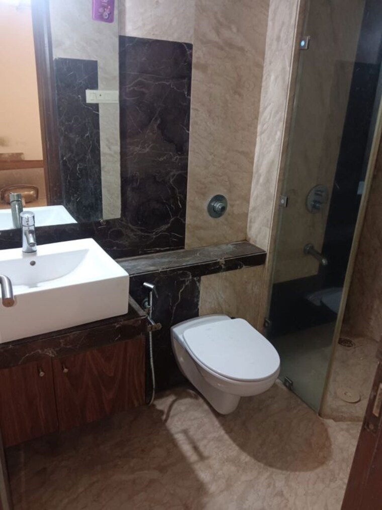 Bathroom, gym-view 4 Bedroom 1700 Sq.Ft. Apartment In Khar West Mumbai 10640393