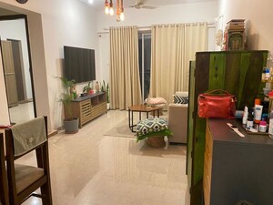 2 BHK Apartment For Rent in JP Decks, Goregaon East