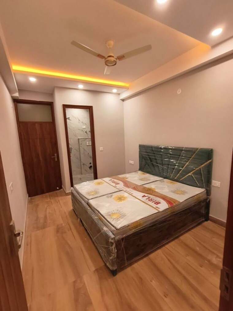 Bedroom, krishna-tower-noida 4 Bedroom 1650 Sq.Ft. Apartment In Sector 73 Noida 10640416